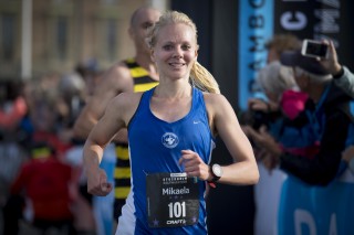 Mikaela Arfwedson på Ramboll Stockholm Halvmaraton. Mikaela Arfwedson på Ramboll Stockholm Halvmaraton.